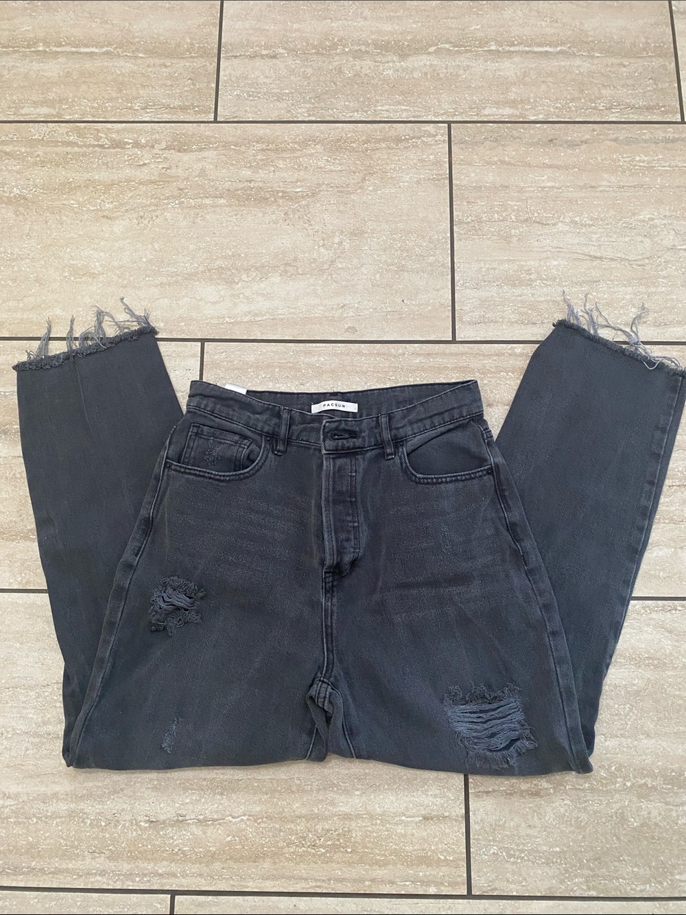 PacSun Women's Black Distressed Straight Leg Jeans